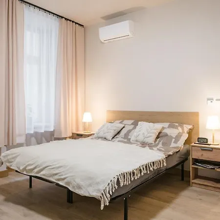 D21 Cozy Old Town Kazimierz 50m2 クラクフ